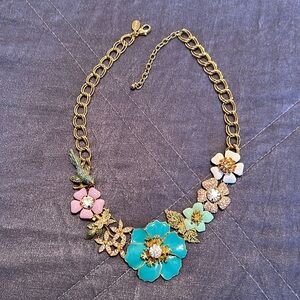 Floral and enamel and rhinestones necklace.